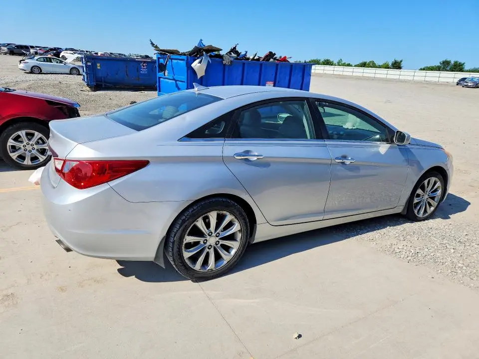 2011 HYUNDAI SONATA SE  