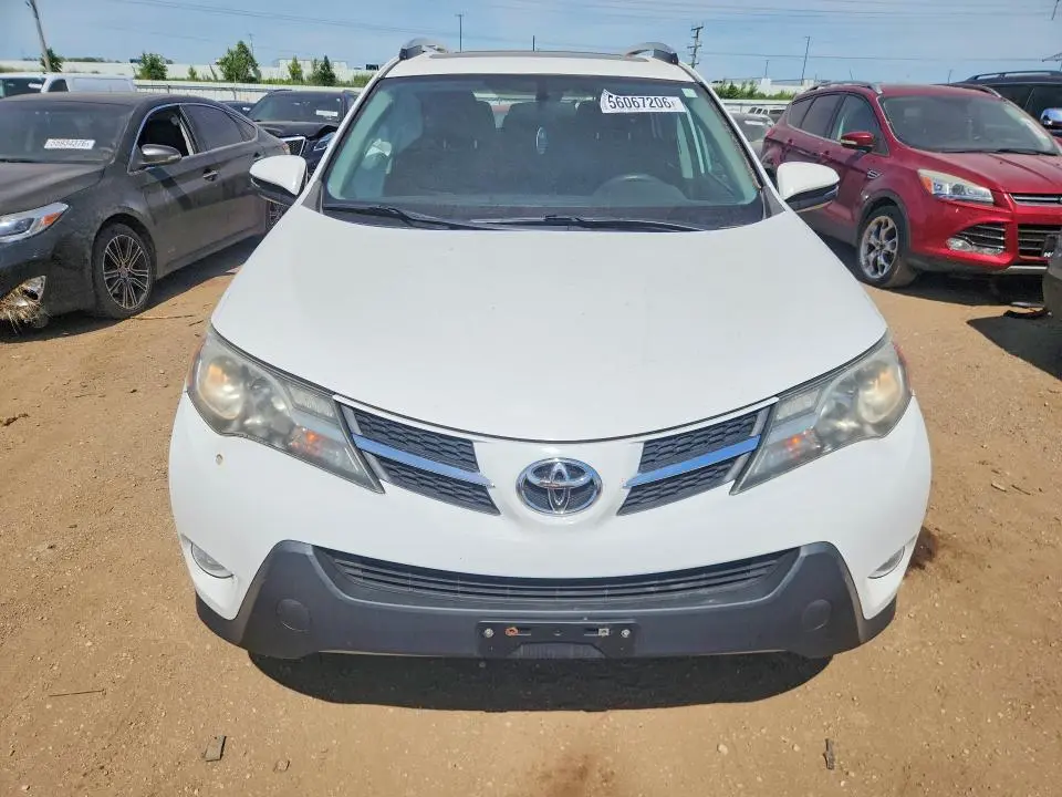 2015 TOYOTA RAV4 XLE  
