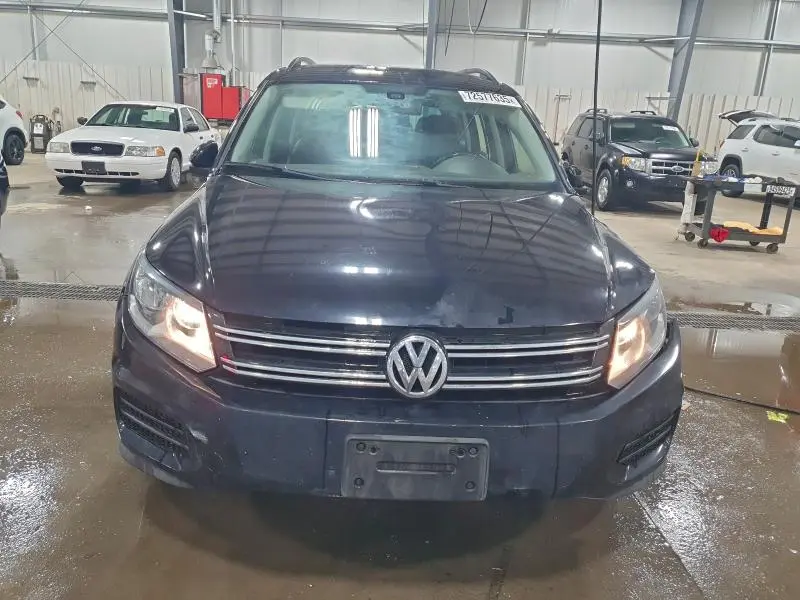 2016 VOLKSWAGEN TIGUAN S  