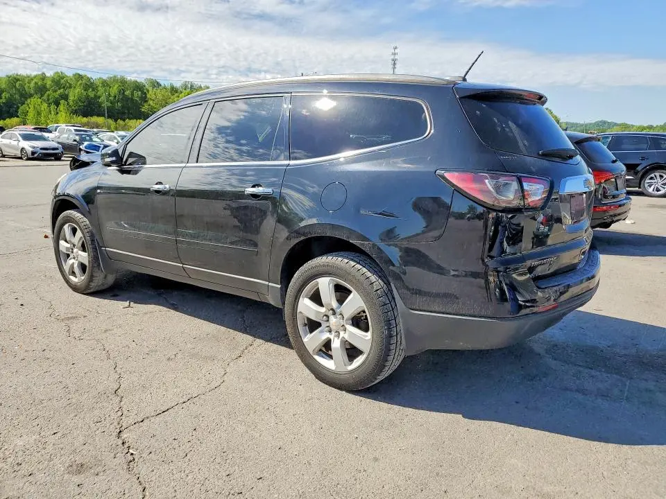 2017 CHEVROLET TRAVERSE LT  