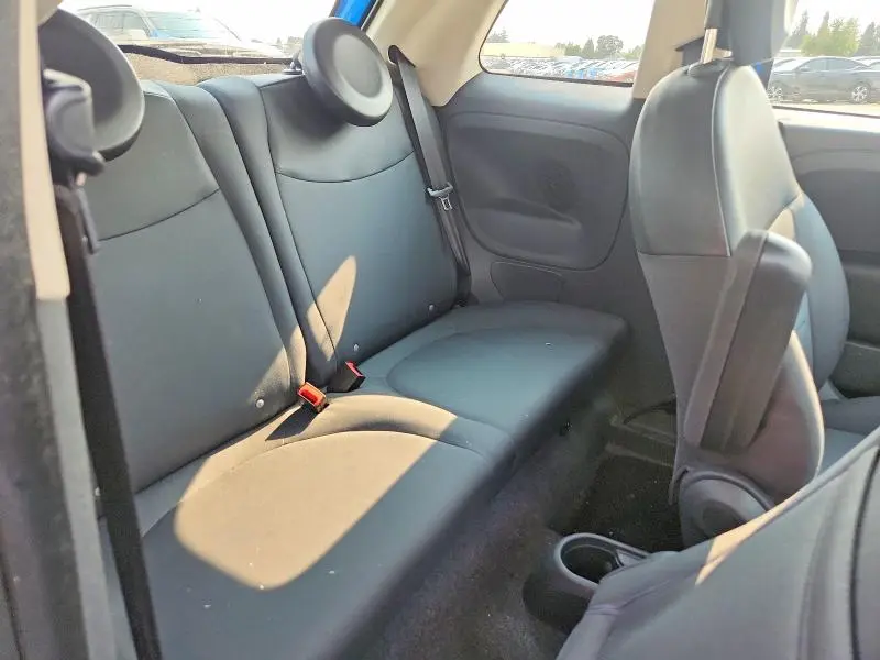 2015 FIAT 500 POP  