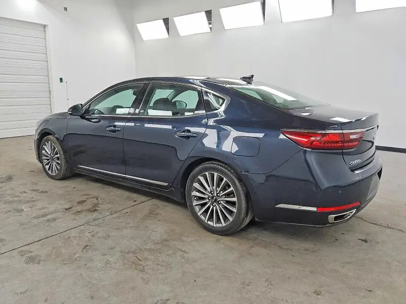 2017 KIA CADENZA PREMIUM  
