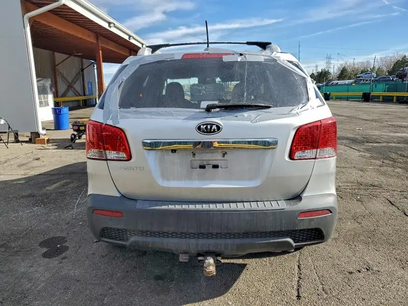 2012 KIA SORENTO BASE  