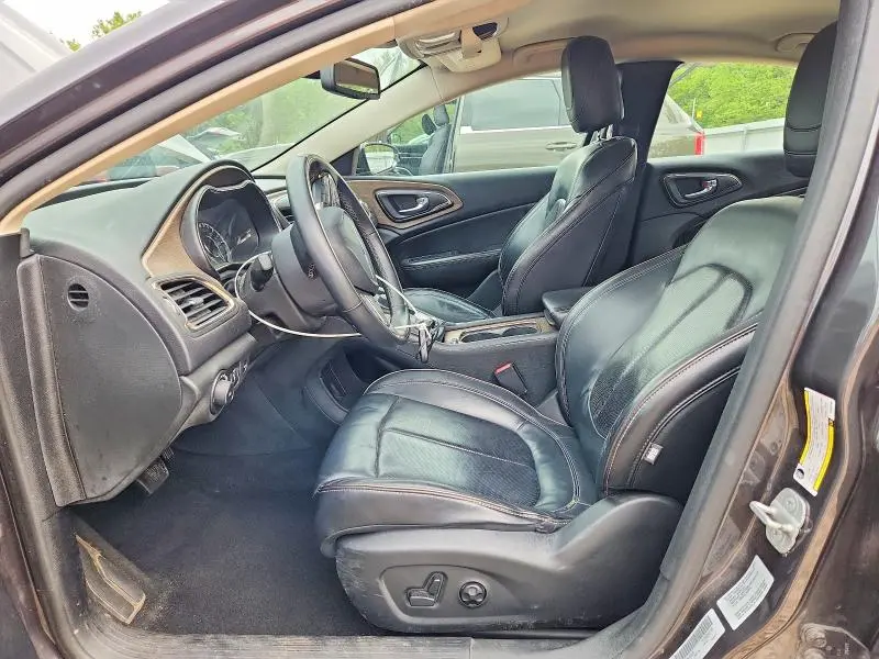 2015 CHRYSLER 200 C  