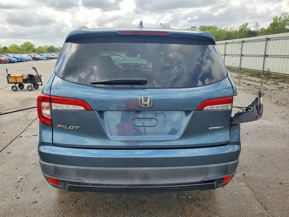 2021 HONDA PILOT SE  