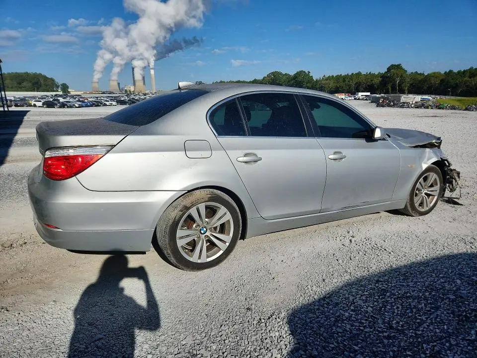2010 BMW 528 I  