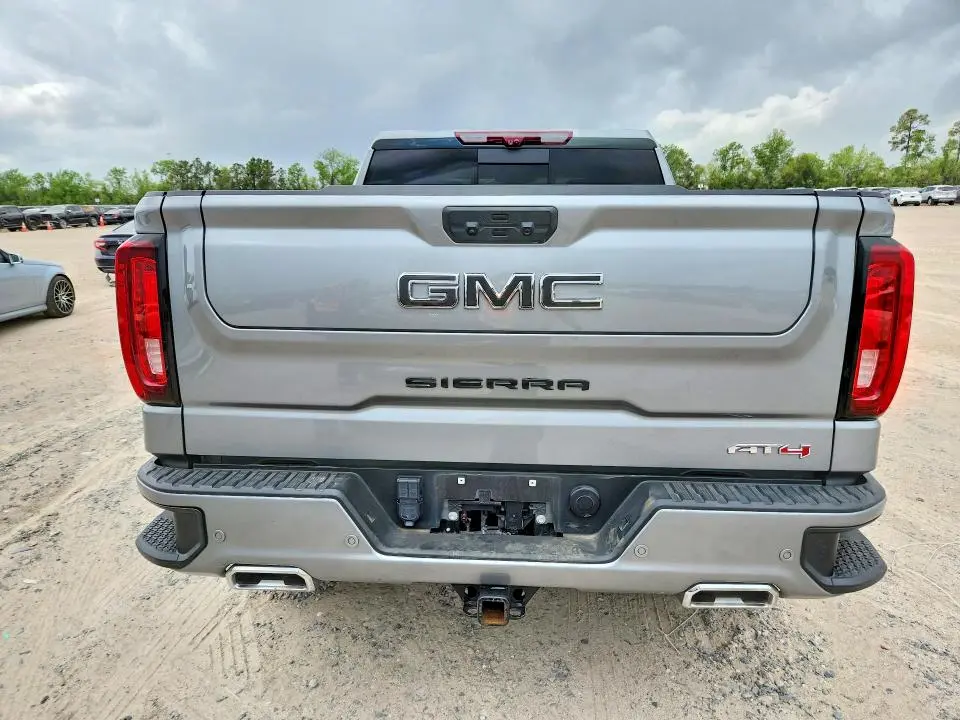 2024 GMC SIERRA K1500 AT4  