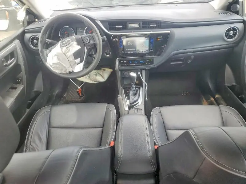 2017 TOYOTA COROLLA XLE  