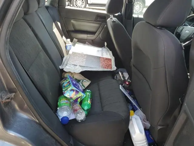 2010 FORD FOCUS SE  