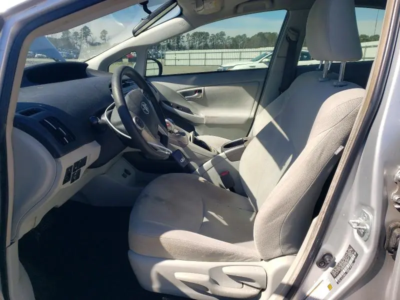 2015 TOYOTA PRIUS THREE  