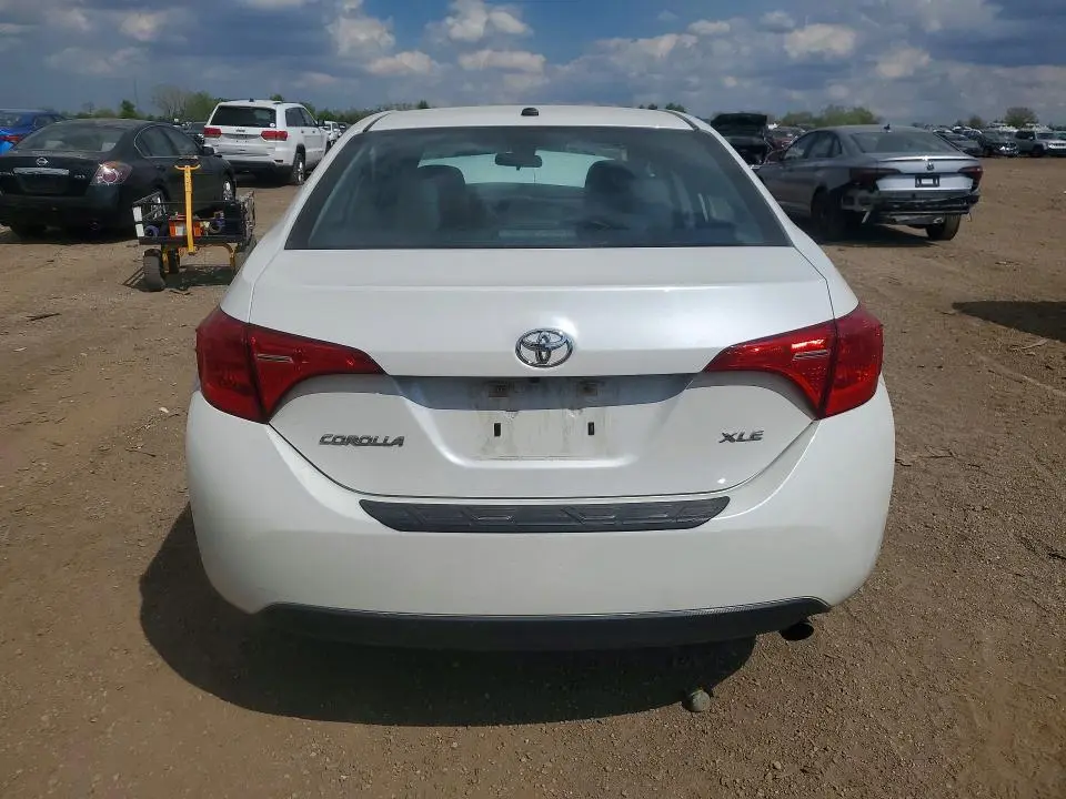 2017 TOYOTA COROLLA XLE  