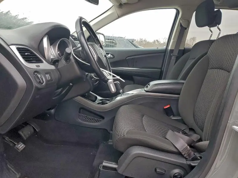 2020 DODGE JOURNEY SE  