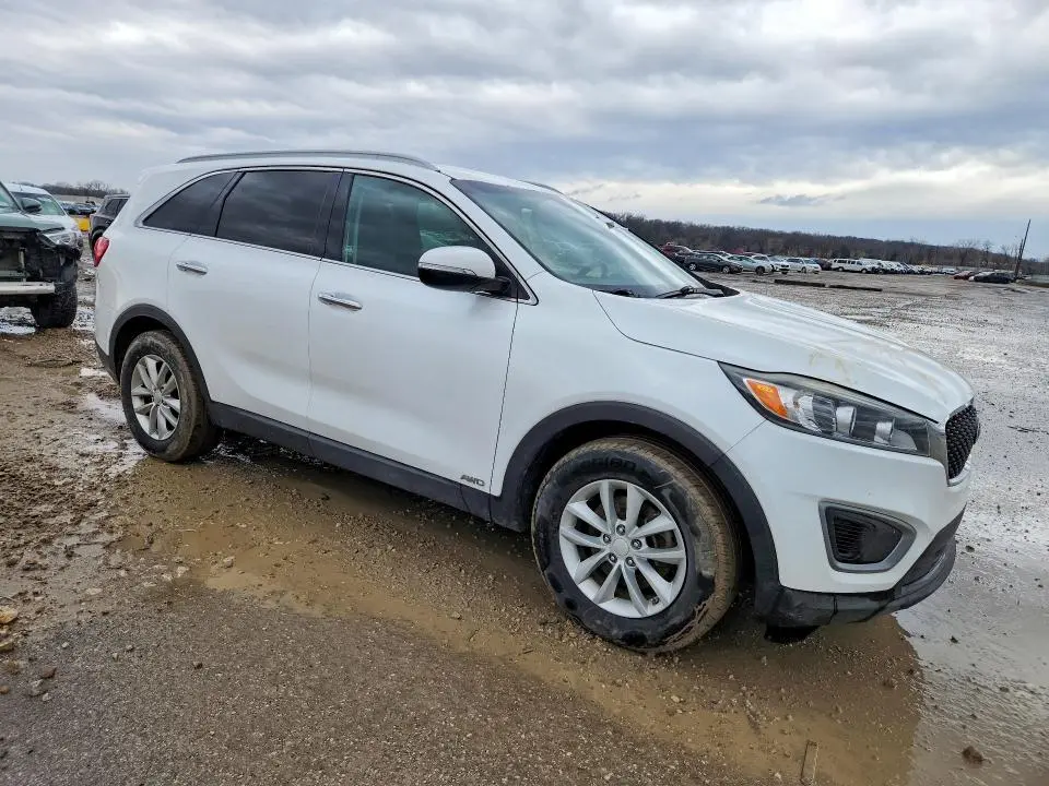 2016 KIA SORENTO LX  