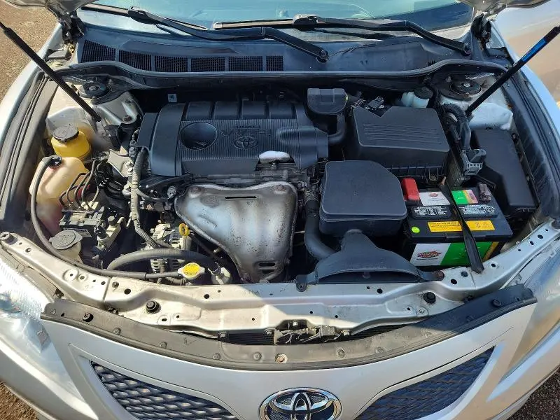 2011 TOYOTA CAMRY SE  