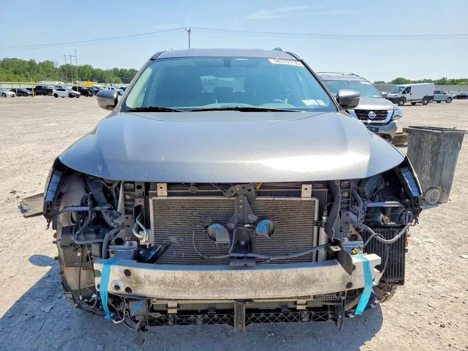 2018 NISSAN PATHFINDER SV  