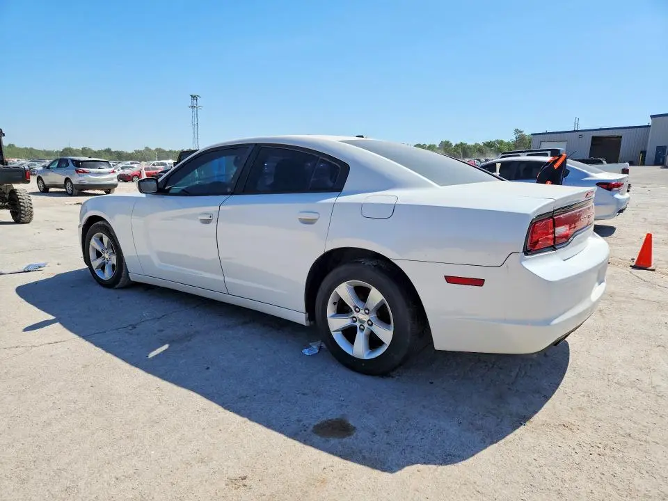 2014 DODGE CHARGER SE  