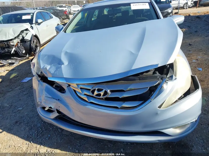 2011 HYUNDAI SONATA SE