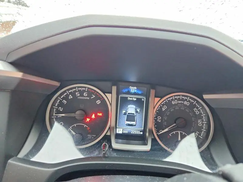 2023 TOYOTA TACOMA SR5 V6  