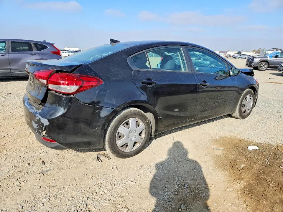 2018 KIA FORTE LX  