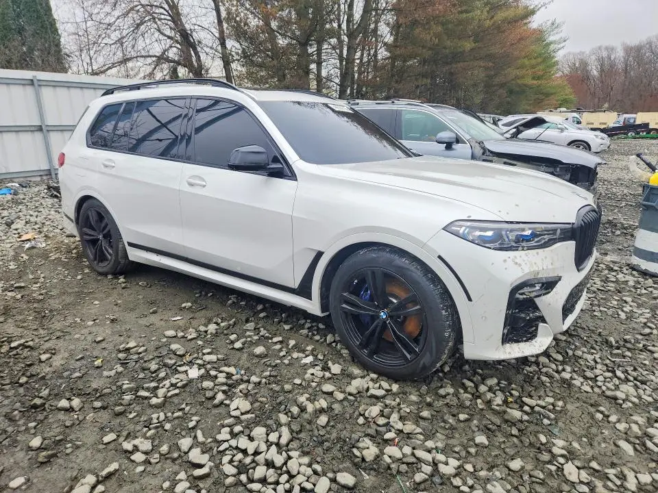 2021 BMW X7 M50I  