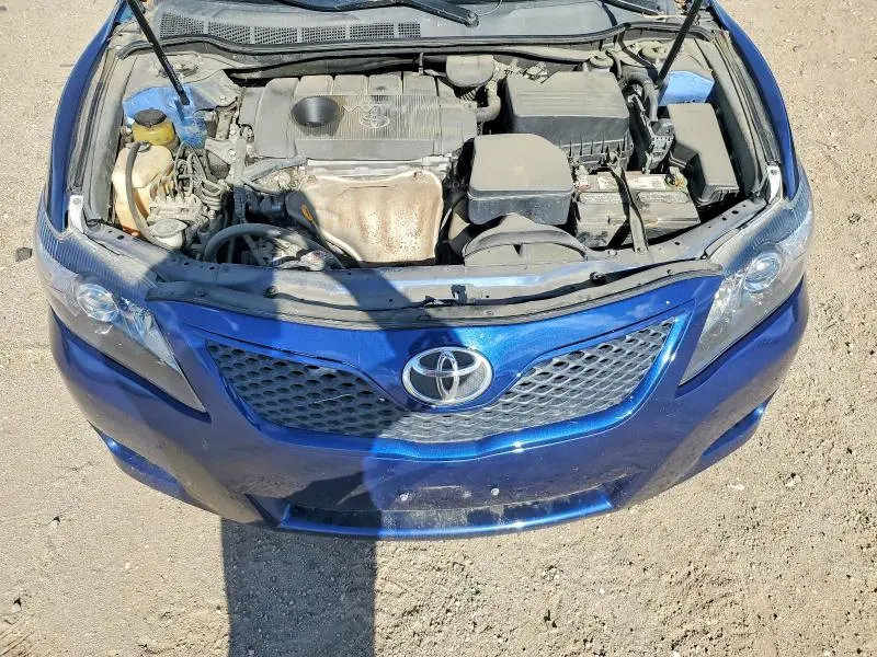 2010 TOYOTA CAMRY SE  