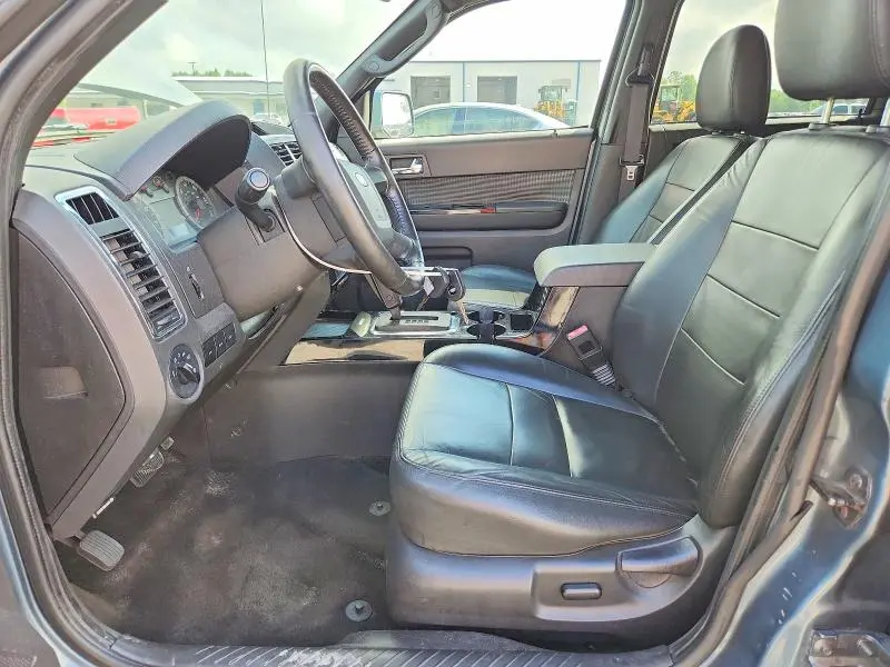 2011 FORD ESCAPE LIMITED  