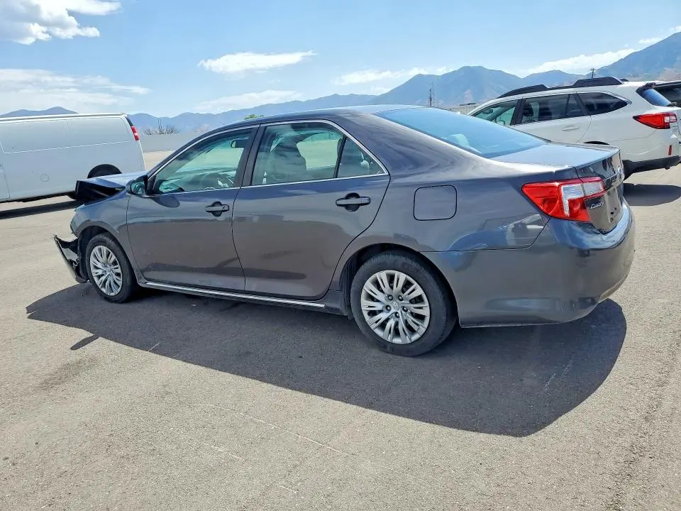 2013 TOYOTA CAMRY LE  