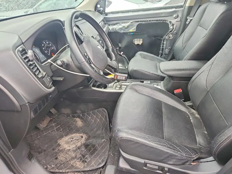 2018 MITSUBISHI OUTLANDER SE  
