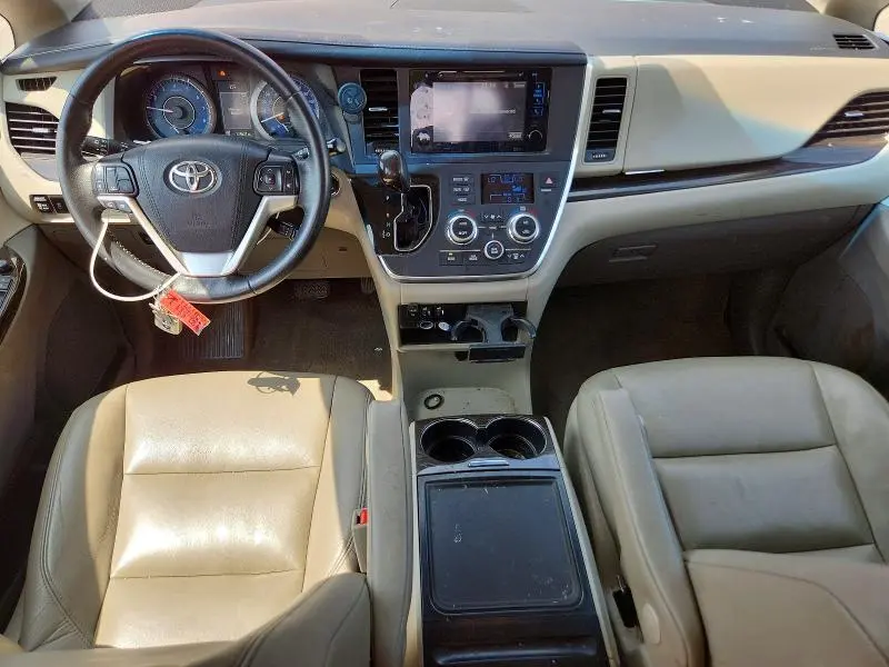 2017 TOYOTA SIENNA XLE 7-PASSENGER  
