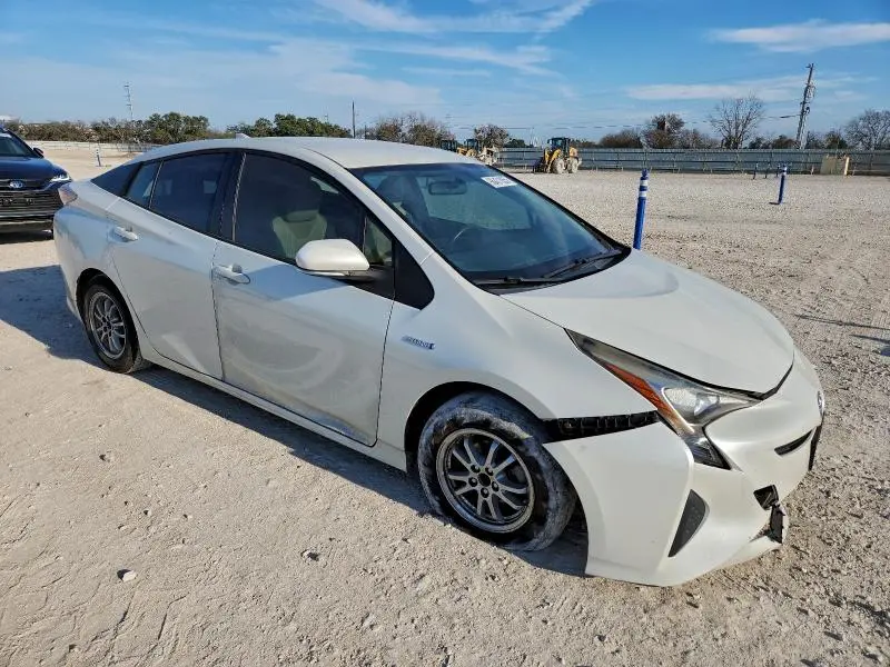 2016 TOYOTA PRIUS   