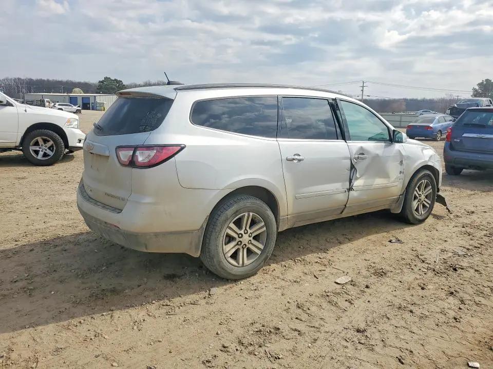 2016 CHEVROLET TRAVERSE LT  