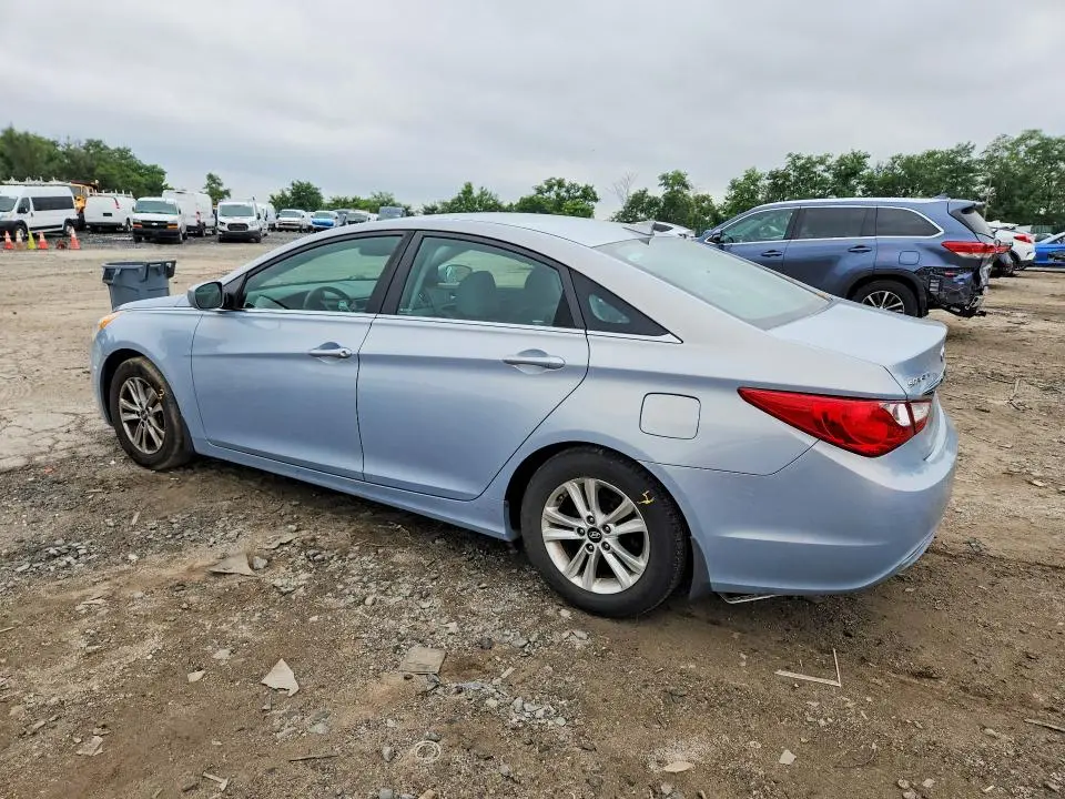 2013 HYUNDAI SONATA GLS  