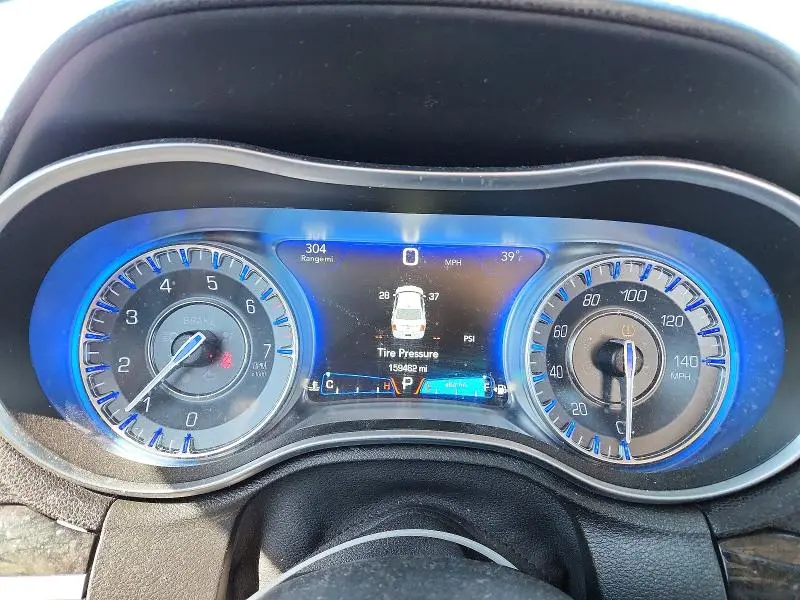 2016 CHRYSLER 300C   