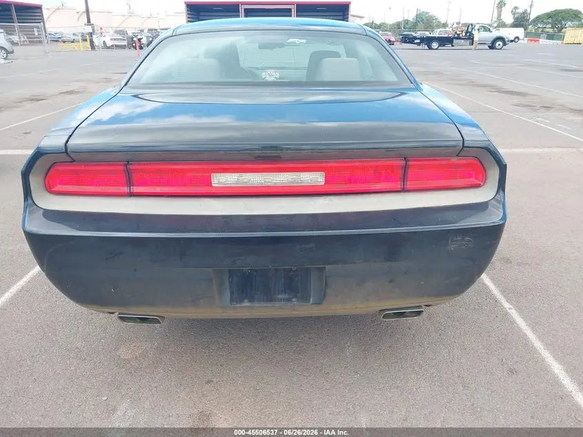 2011 DODGE CHALLENGER  