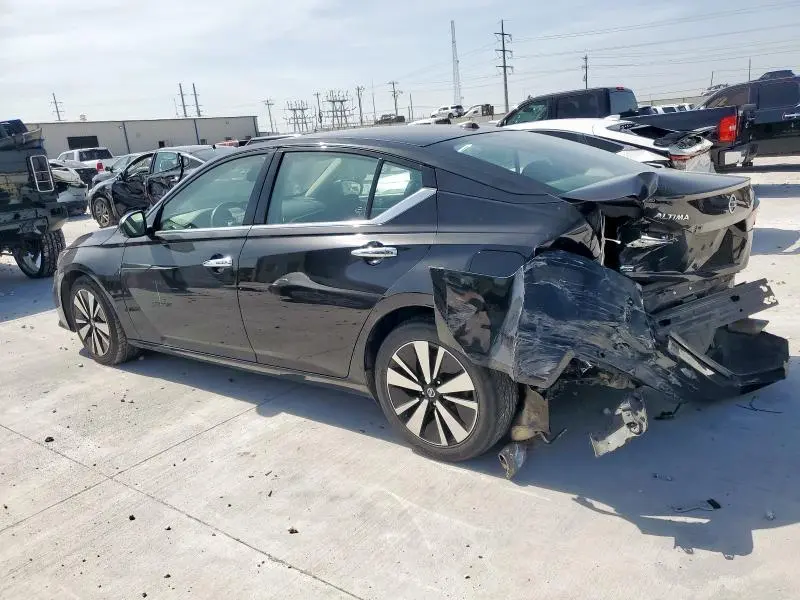 2019 NISSAN ALTIMA SL  