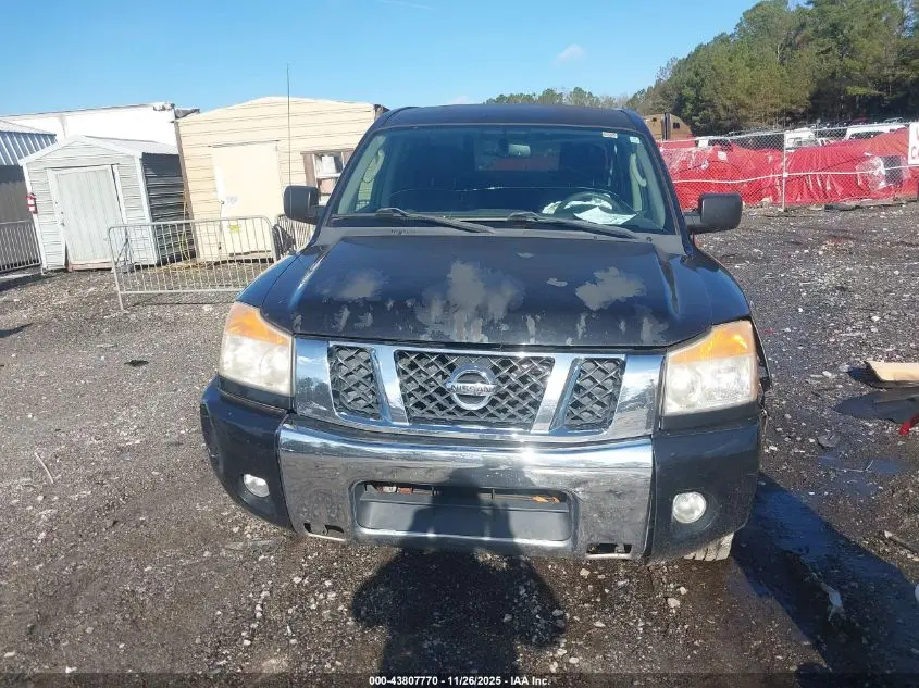2011 NISSAN TITAN SV