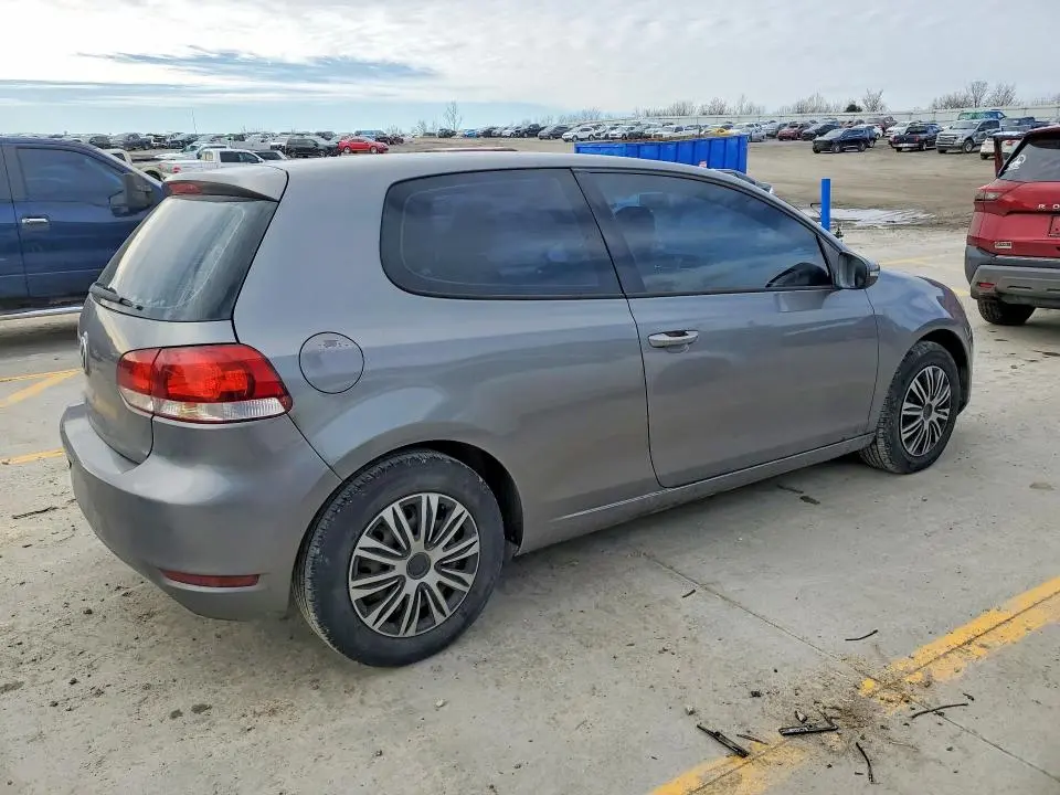 2011 VOLKSWAGEN GOLF   