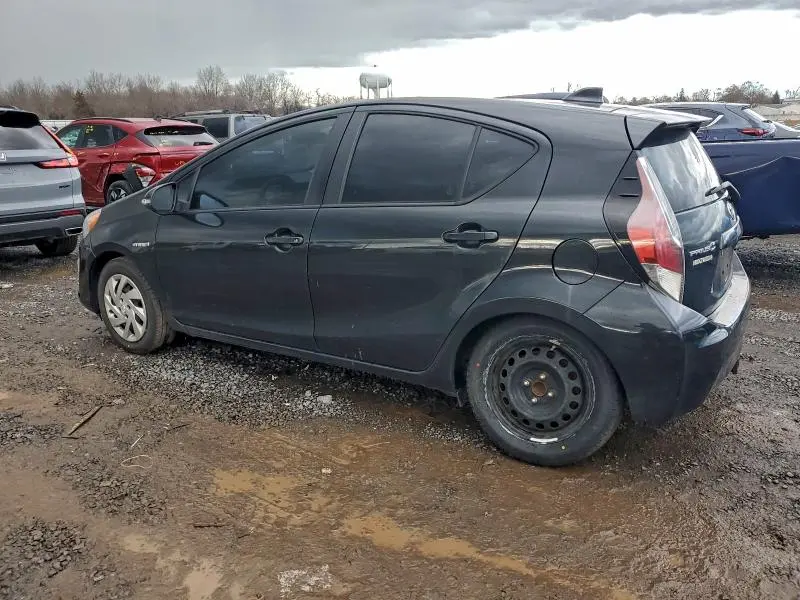 2015 TOYOTA PRIUS C   