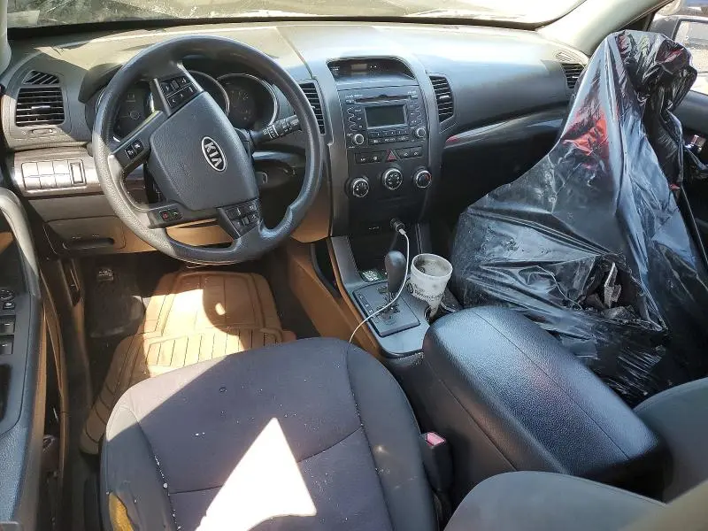 2013 KIA SORENTO LX  