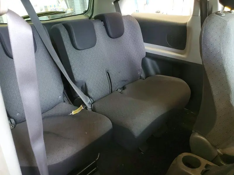2010 TOYOTA YARIS BASE  