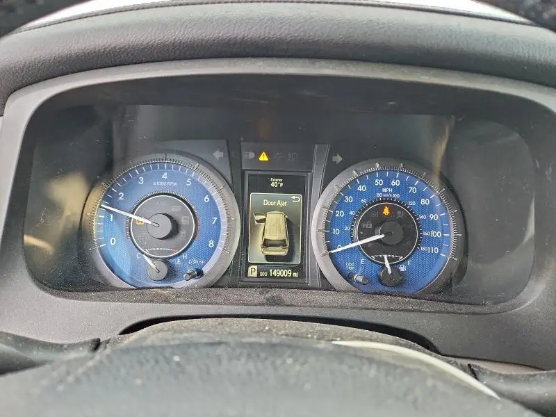 2015 TOYOTA SIENNA XLE  