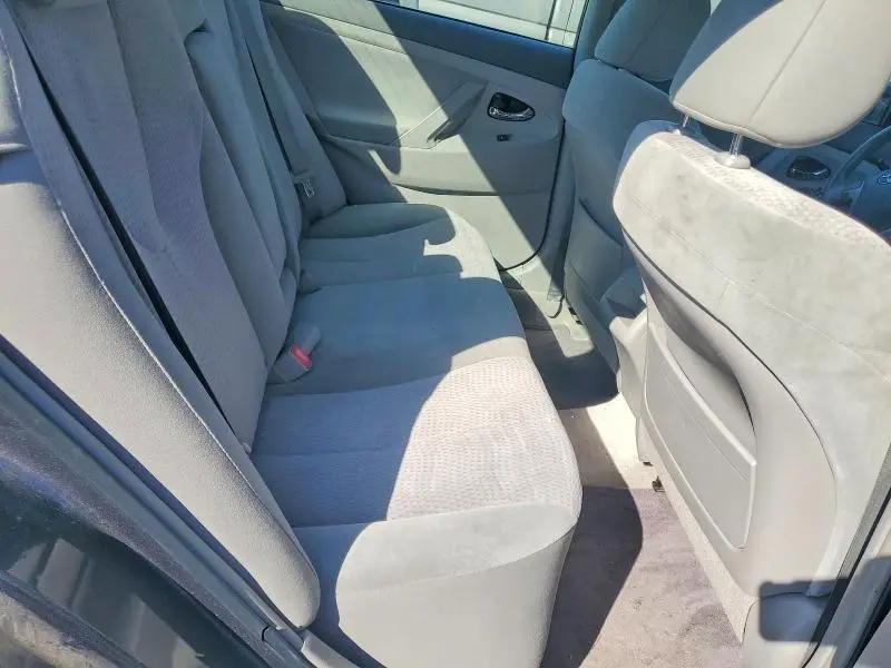 2011 TOYOTA CAMRY LE  