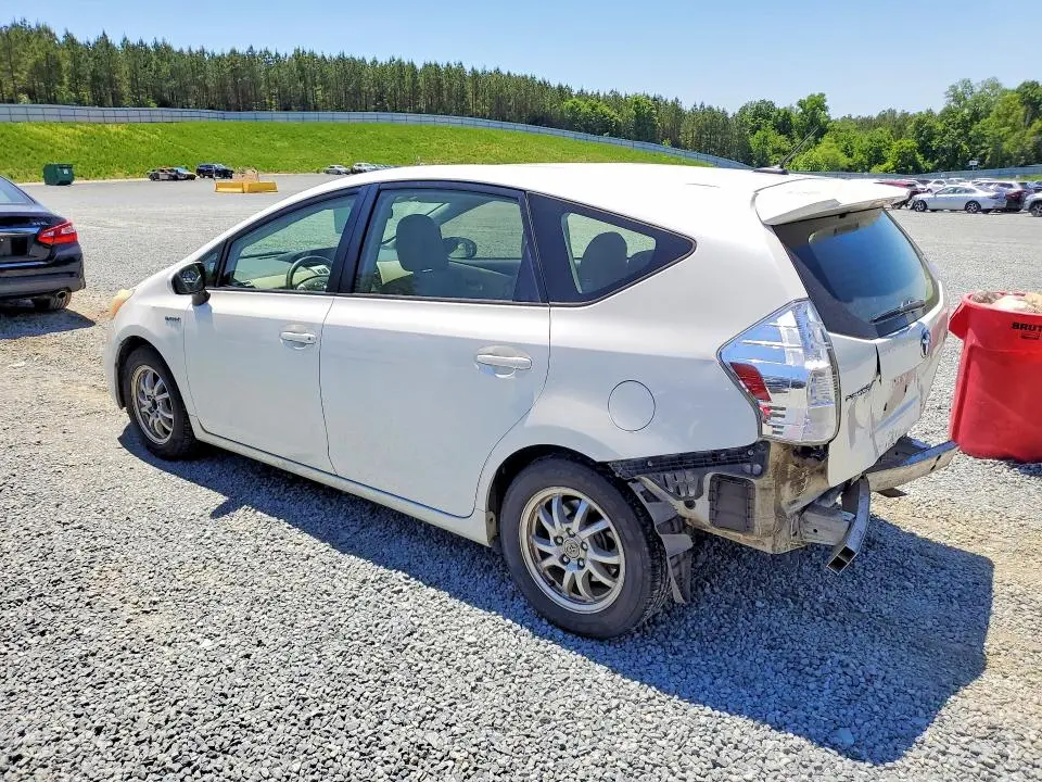 2013 TOYOTA PRIUS V THREE  