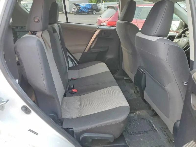 2013 TOYOTA RAV4 LE  