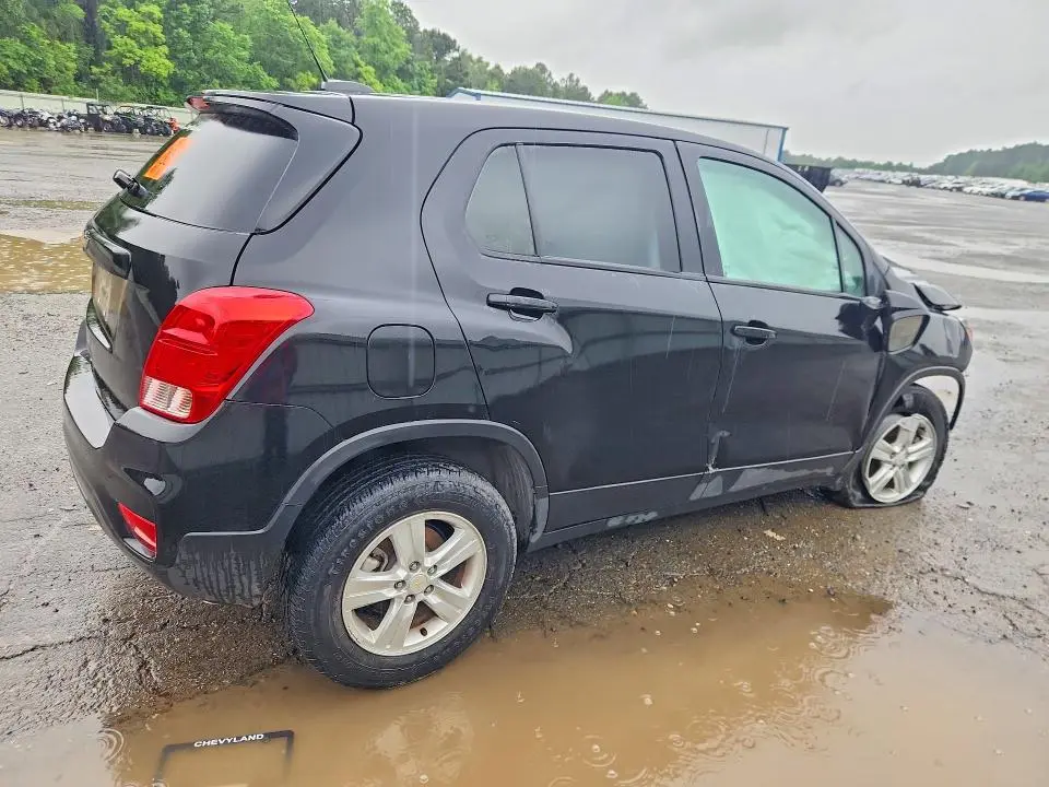2022 CHEVROLET TRAX LS  