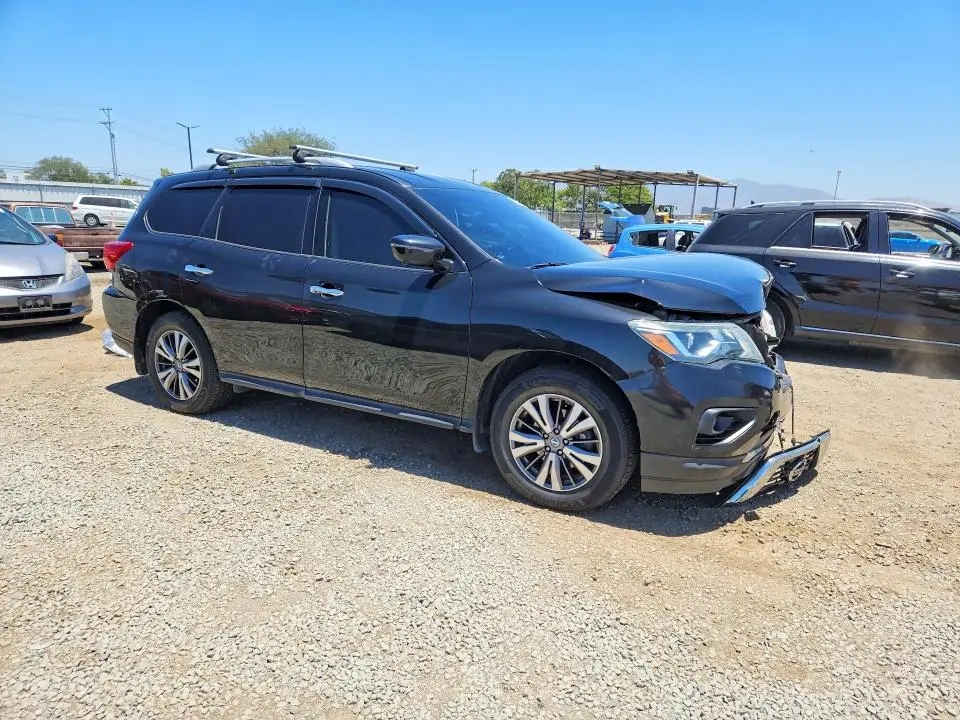 2018 NISSAN PATHFINDER SL  