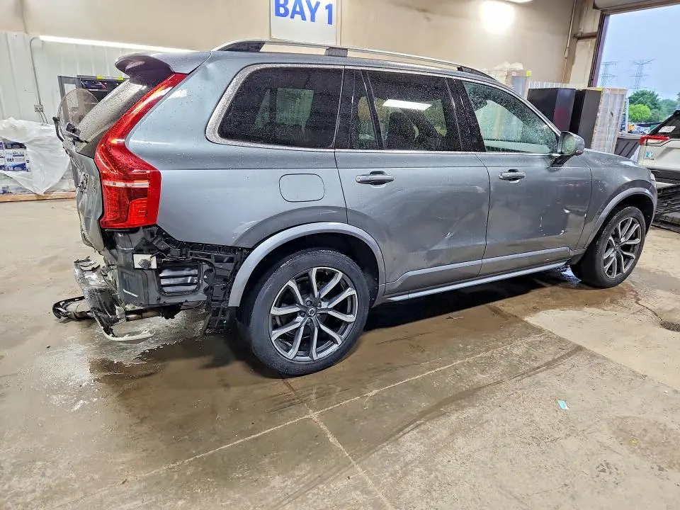 2018 VOLVO XC90 T6  