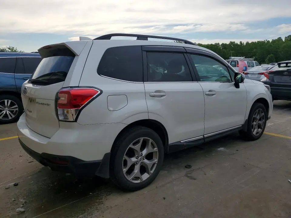 2018 SUBARU FORESTER   