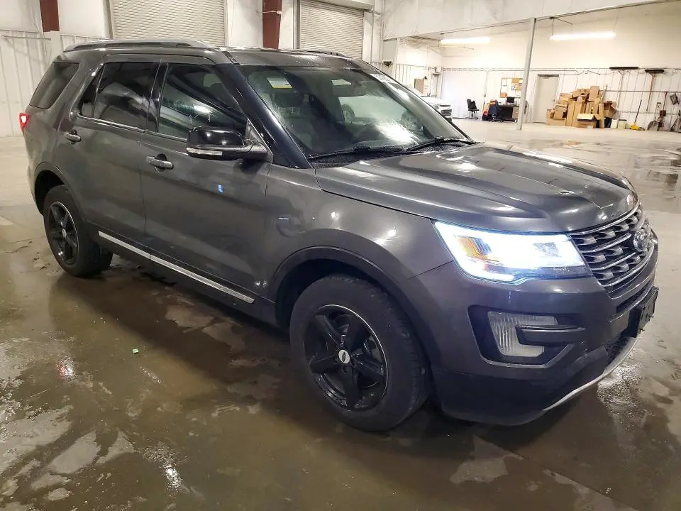 2017 FORD EXPLORER XLT  
