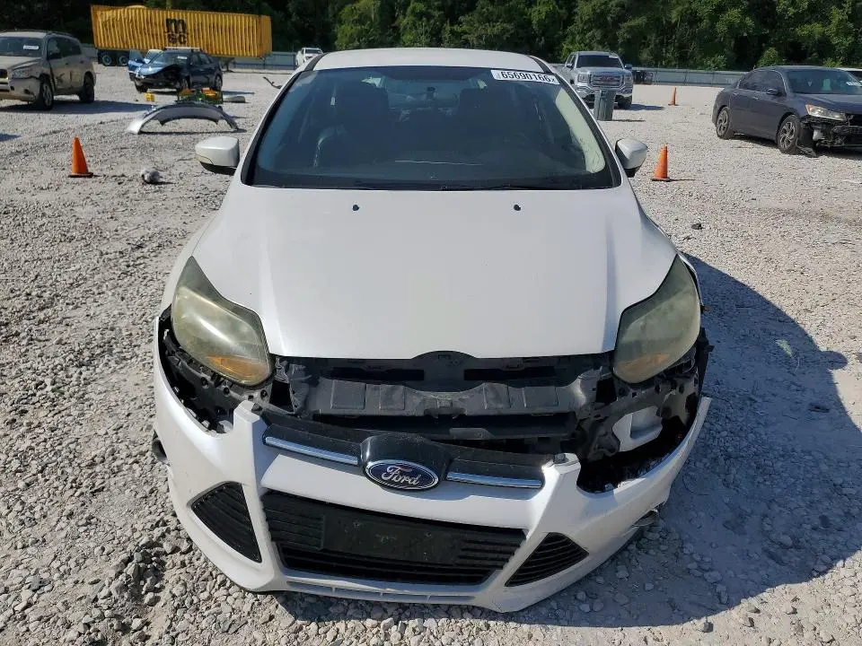 2014 FORD FOCUS TITANIUM  